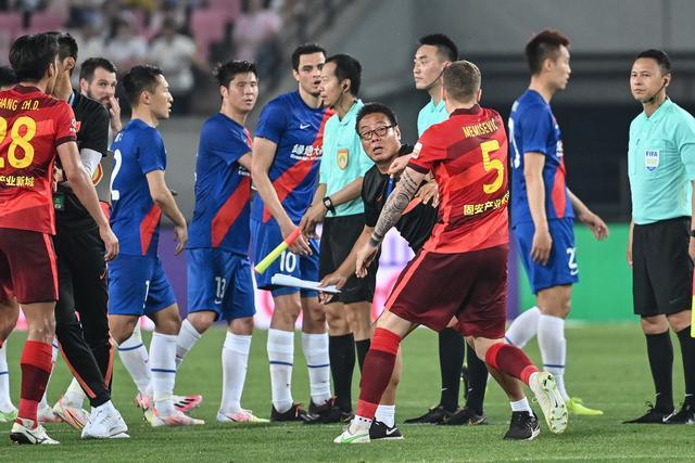 哈里斯·马科普洛斯正式成为北控男篮的新任主教练